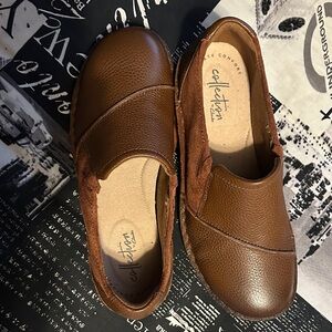 Clarks Brown Slip-On Leather-Texture Loafers